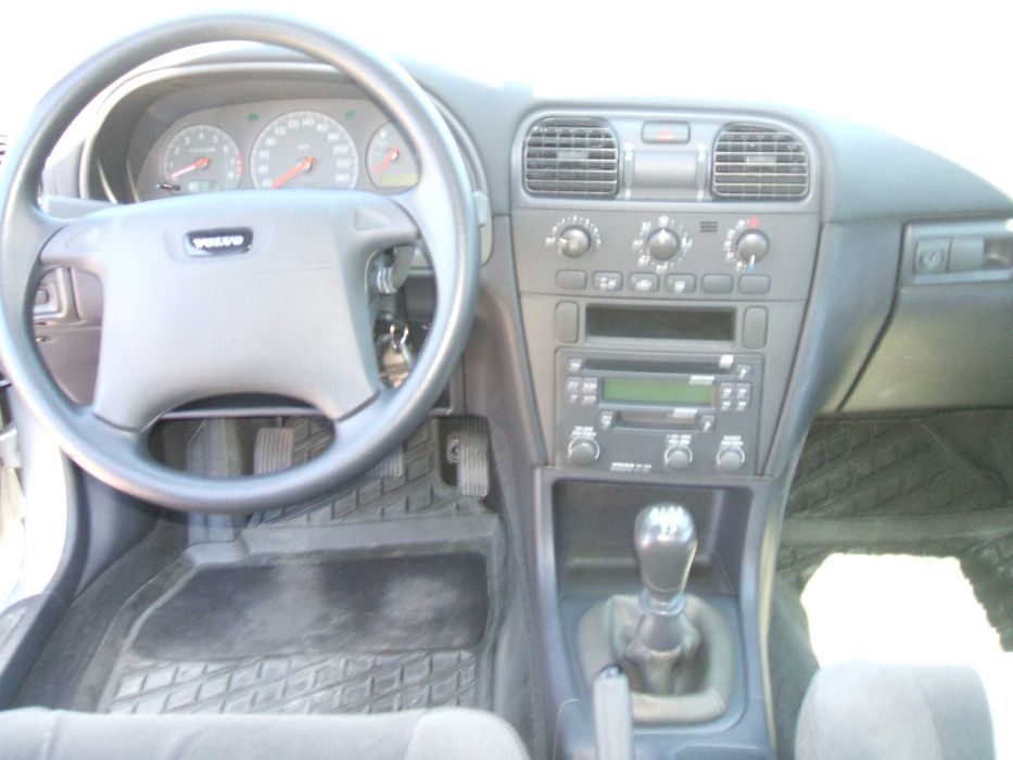 Viatura Volvo S40 1.8, 2001, 104 mil kms