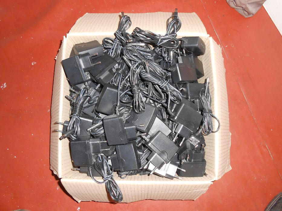 Блоки питания (Адаптеры) 9 Вольт для роутеров и других устройств