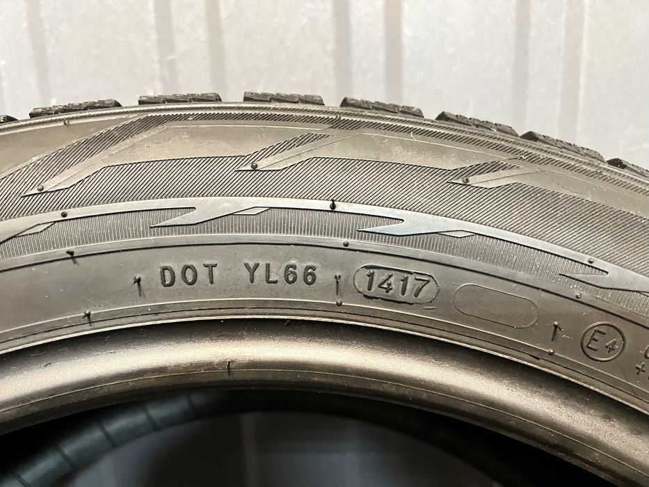 Шини 235 50 R19 Nokian Hakkapeliitta. Зима, комплект