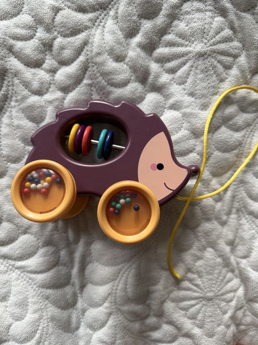 Дитяча іграшка каталка їжачок