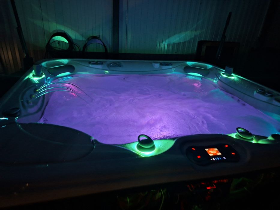 Jacuzzi ogrodowe hotspring