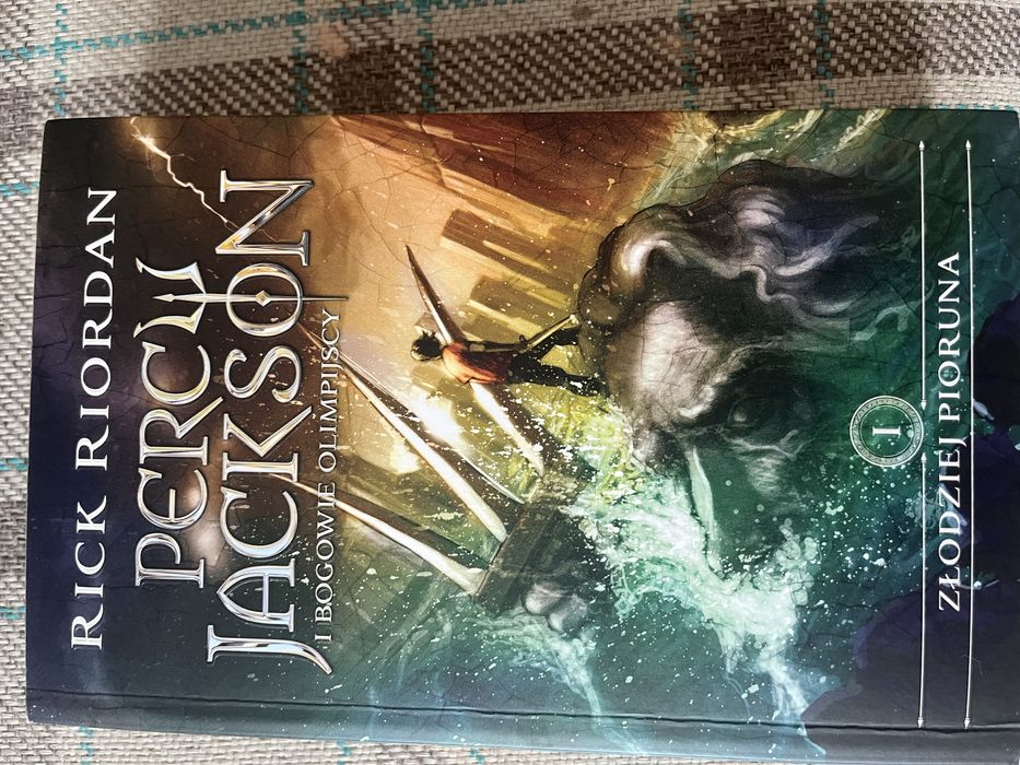 3 książki z serii Percy Jackson