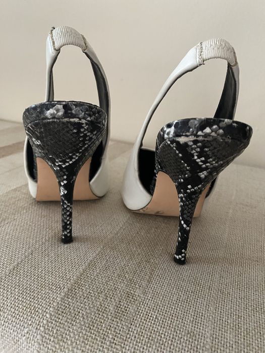 Szpilki białe Reserved 38