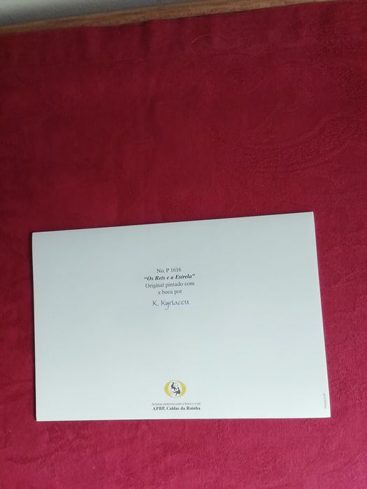 Postal Boas Festas, pintado com a boca