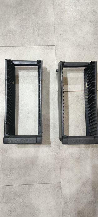 Stojaki na płyty CD DVD