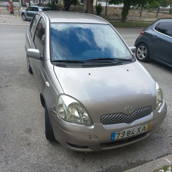 Toyota Yaris 1.0 VVT-i Sol • Económico • Fiável • Pronto a Circular