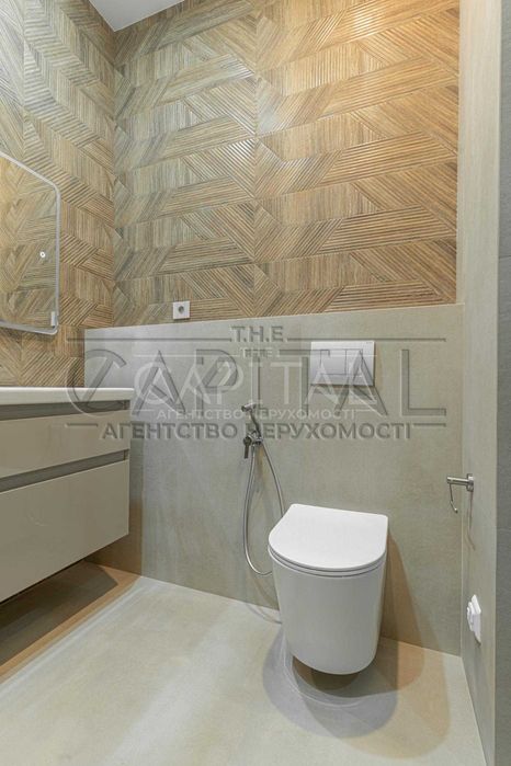 Продаж будинку в закритому котеджному містечку, Лісники.