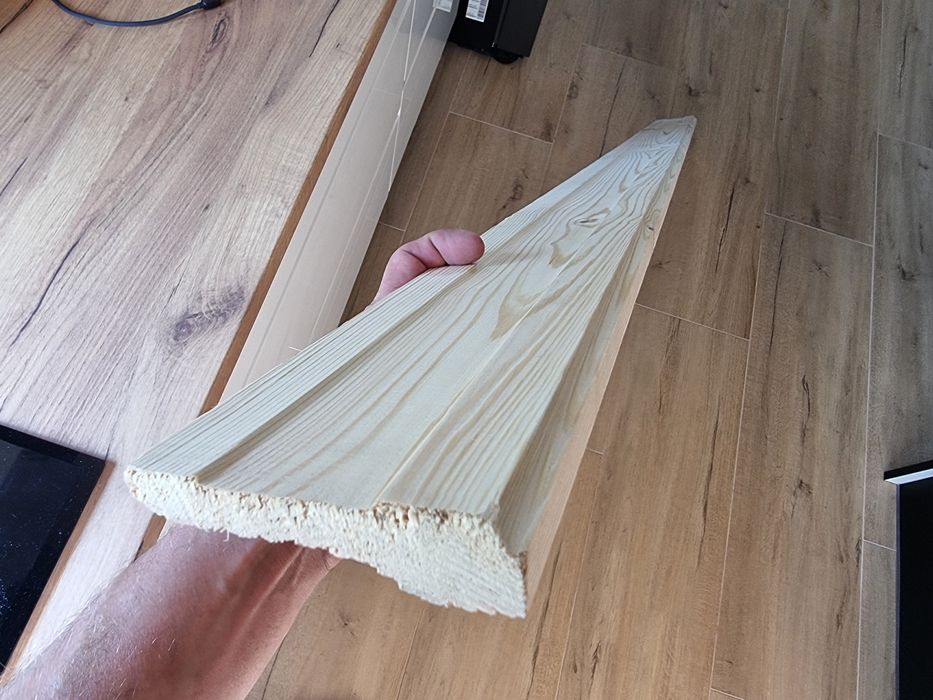 Listwy podłogowe przypodłogowe drewniane