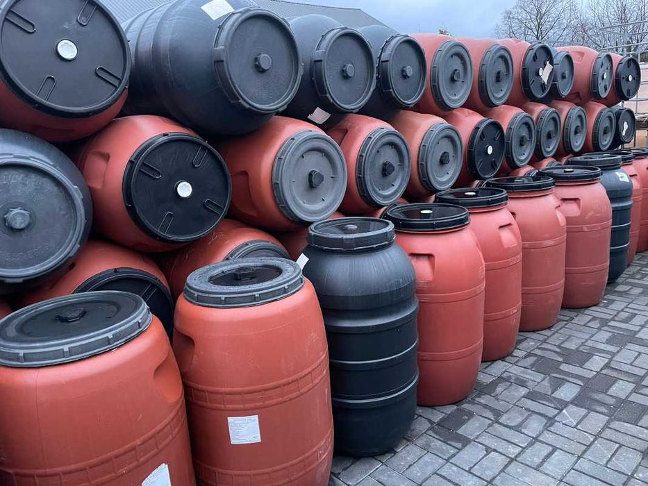 beczka-220l-plastikowa-beczki-200-l-wode-podlewanie-deszczowka-200l