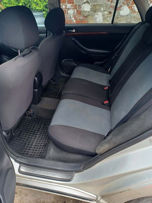 Toyota Avensis 2.2 2006r.