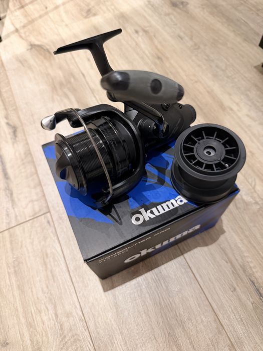 Kołowrotek karpiowy sumowy Okuma Powerliner Pro 6000