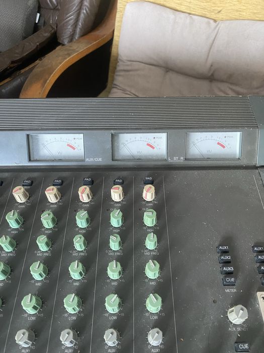 Mixer analogowy yamaha MC 1602