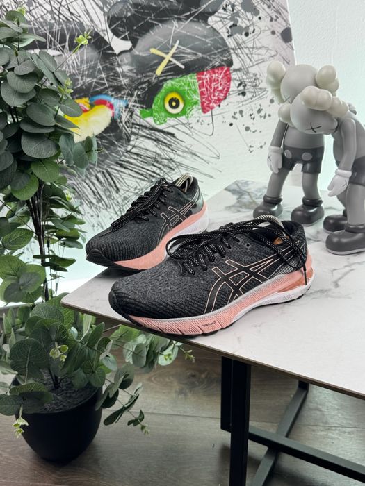 Кросівки Asics GT 2000 39 розмір Е6833
