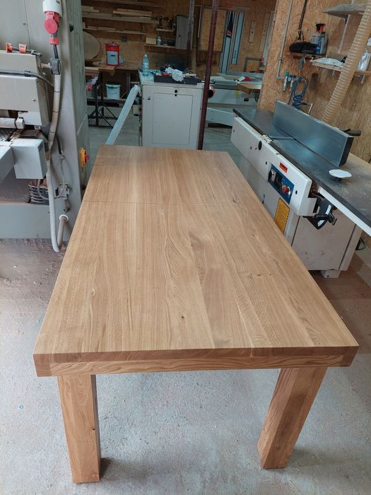 Stół dębowy rozkładany,  12-16 osobowy    stół konferencyjny