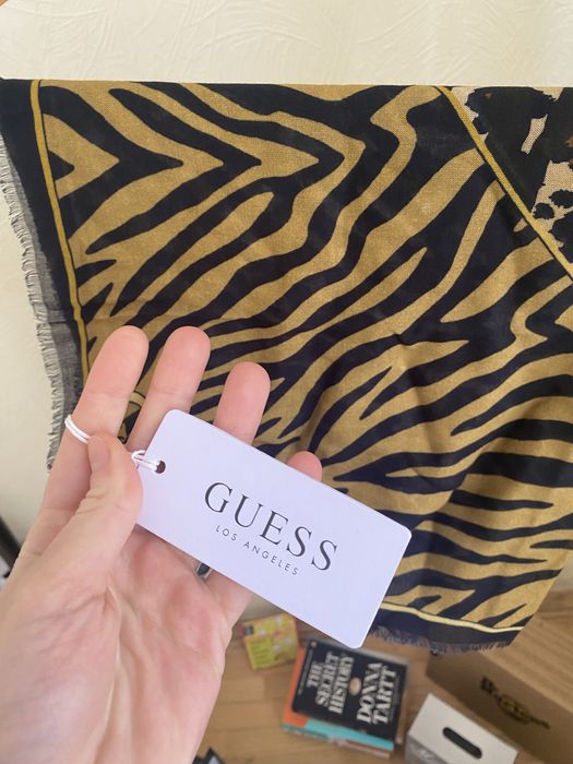 Шарф платок хустка Guess