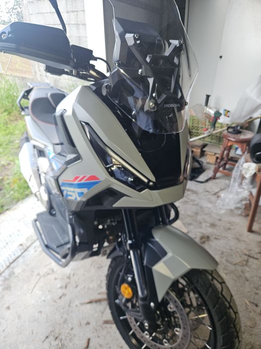 X-adv 2026  como nova