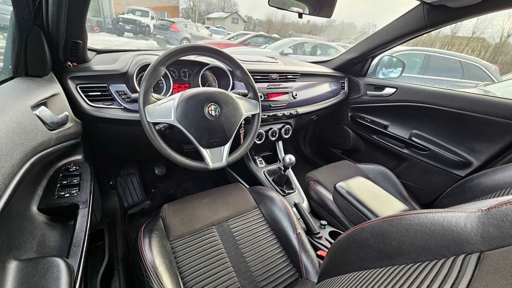 Alfa Romeo Giulietta 1.6D / Skóra / Xenon / Klima / Okazja