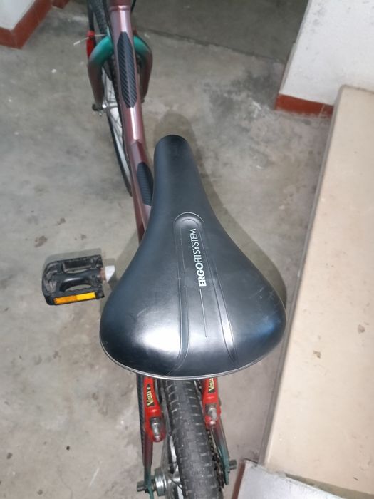 45€ bicicleta roda 20 com pneus novos câmaras novas a funcionar bem
