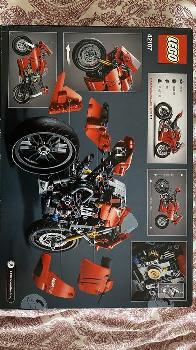 Ducati Panigale V4R LEGO