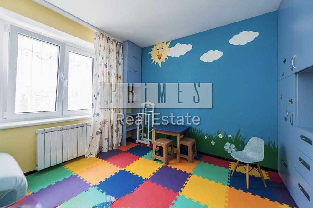 Продаж квартири 3 кімнати Володимира Івасюка 16Б Оболонь 81м2 Сталинграда