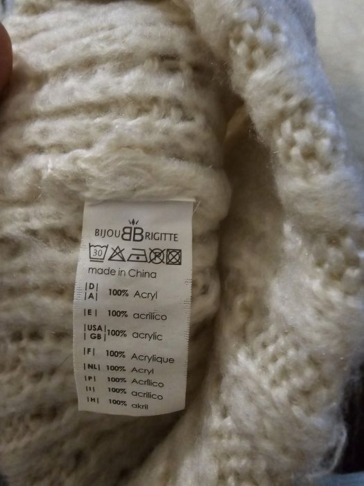 Gorro com pom pom