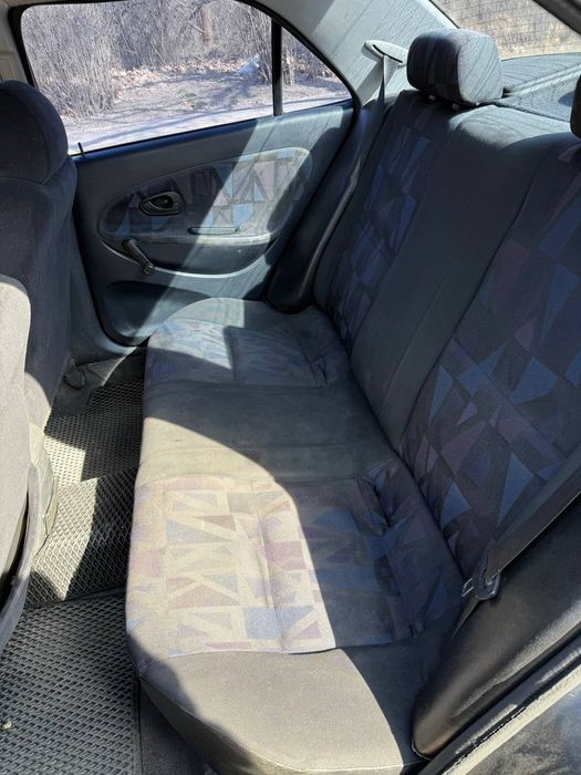 Продам Mitsubishi Carisma 1997