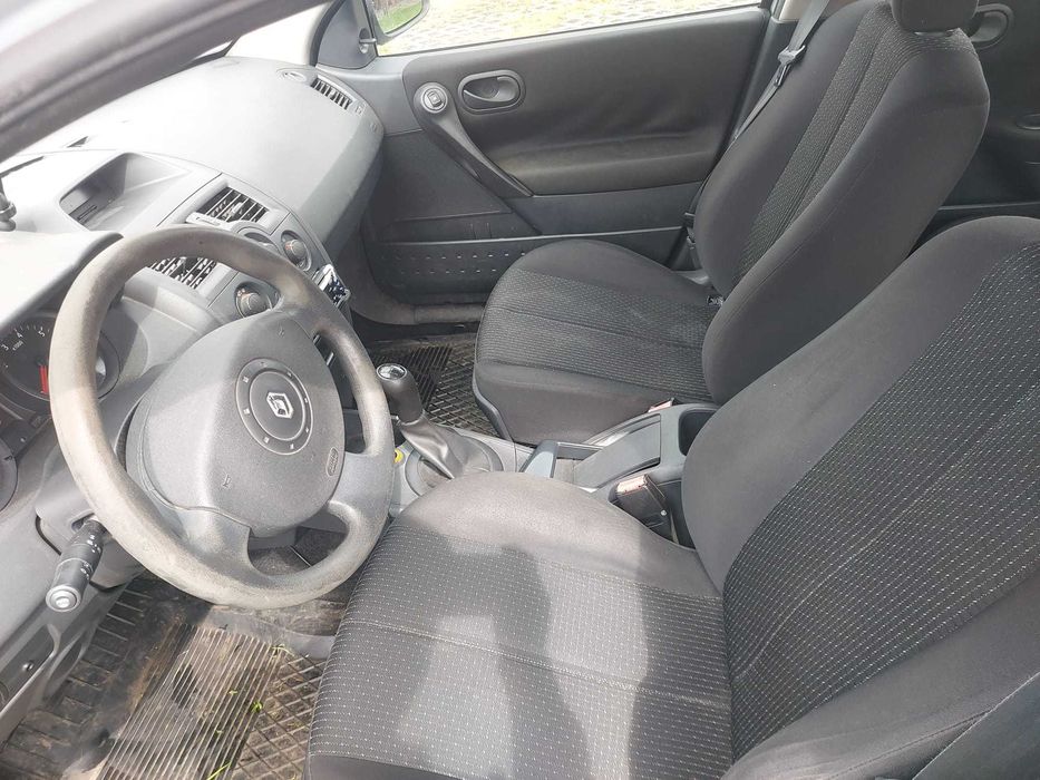 samochód osobowy Renault Megane II Hatchback 1,4, 2004.