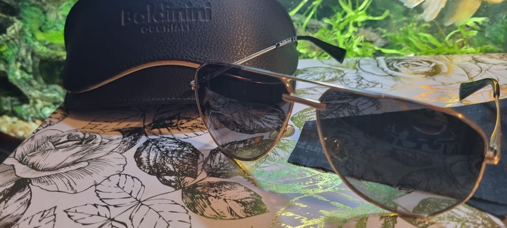 Продам итальянские мужские солнцезащитные очки Baldinini,авиатор