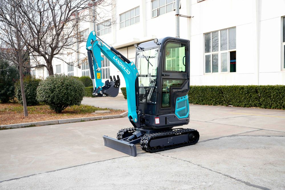 Mini Giratória LANDWARD XT18U 1800KG Motor Kubota