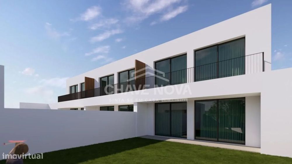 Moradias T3 Novas com Jardim e Garagem – Pedroso