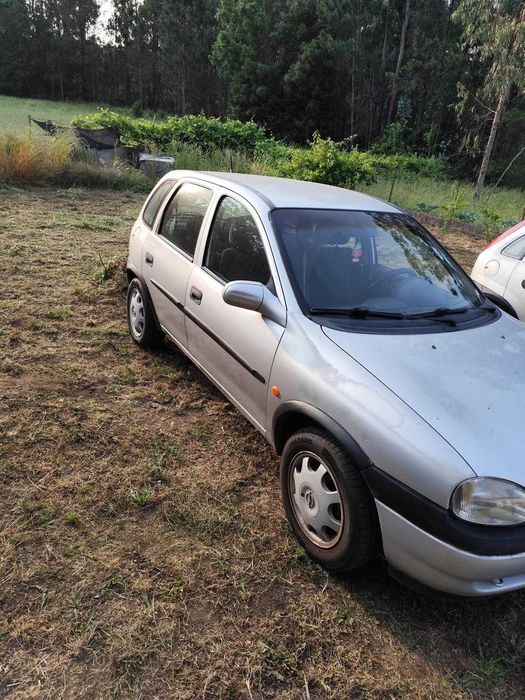 Opel Corsa B 1.2 gasolina impecável