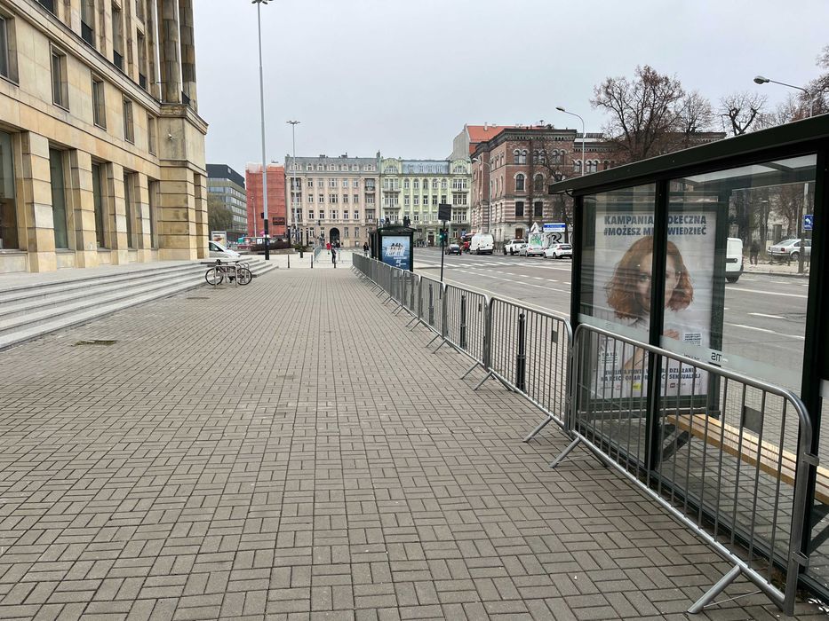 Barierka Tymczasowa Lekka Eventowa Koncertowa Wynajem Sprzedaż
