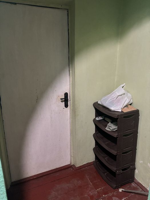 Здається кімната в гуртожитку