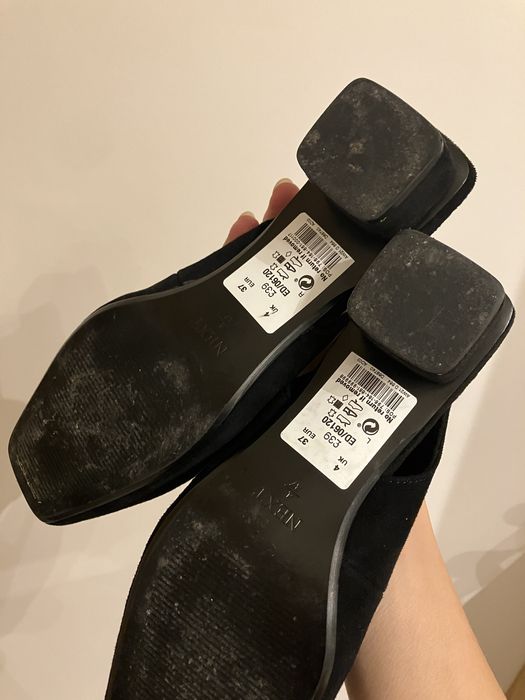 zamszowe czółenka next