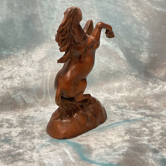 Escultura cavalo Madeira exótica