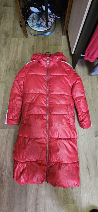 Зимова куртка пуховик