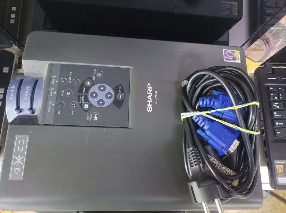 Проэктор Sharp Notevision