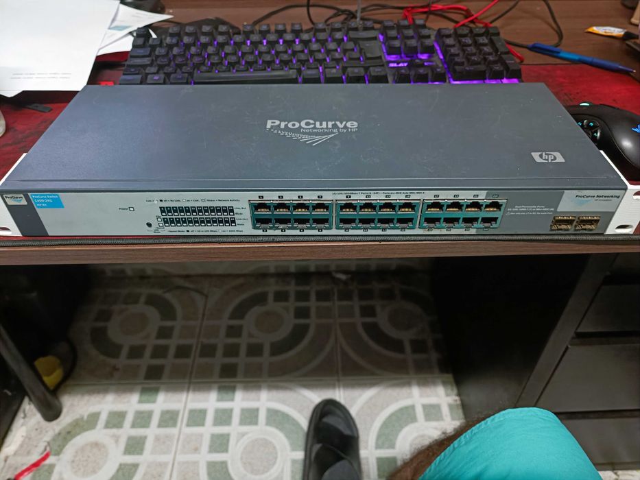 Switch HP Pro Curve 1400-24G usado