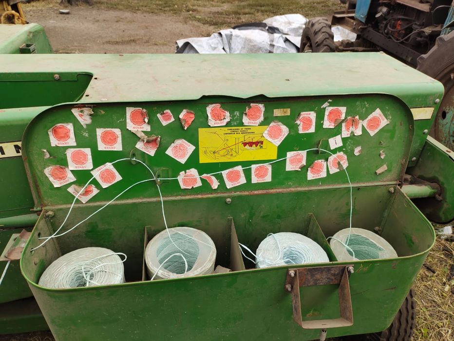 Прес подборщик,Джон Дир 342