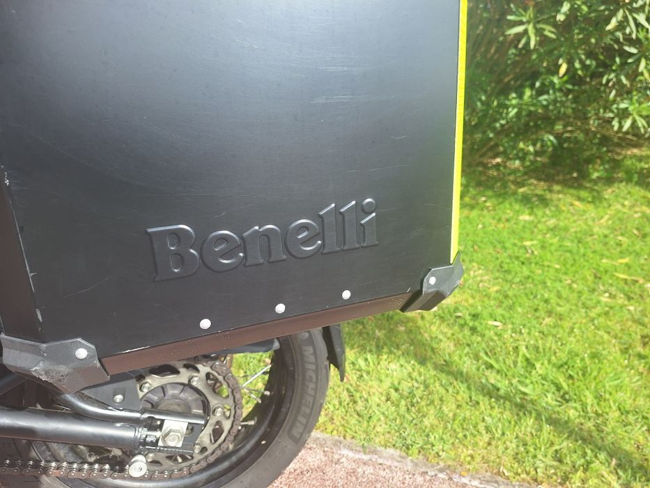 Benelli TRK 502X