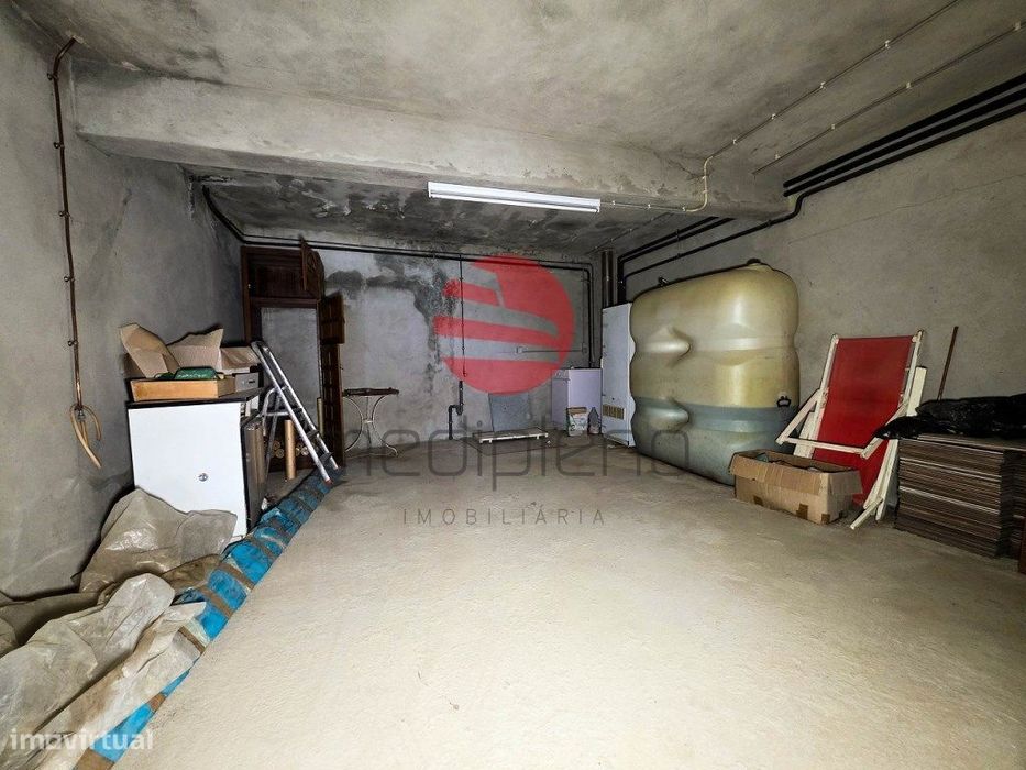 Moradia T7 C/ Garagem