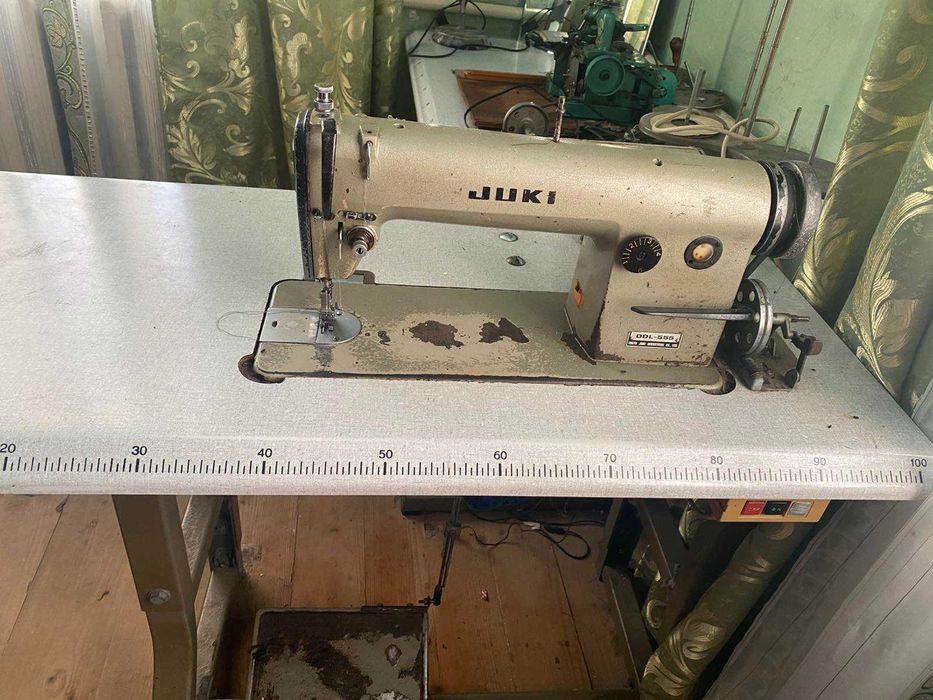 Швейна машина Juki DDL 555