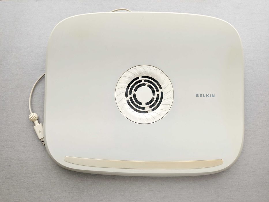 Охолоджуюча підставка для ноутбука Belkin