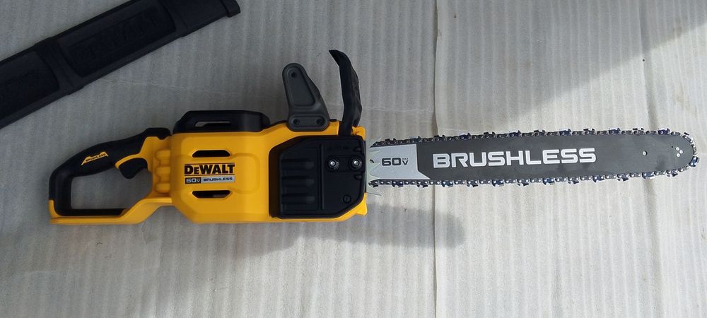 Акумуляторна ланцюгова пила DeWalt DCCS677,  60v , Оригінал, США