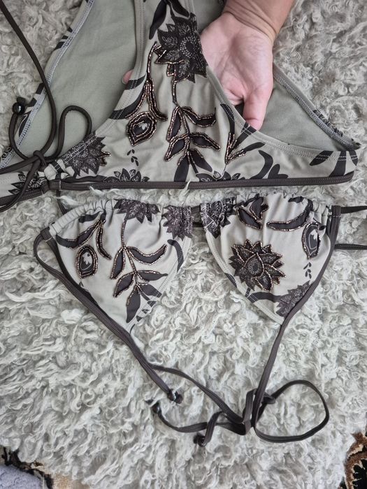 Красивый купальник, расшитый бисером