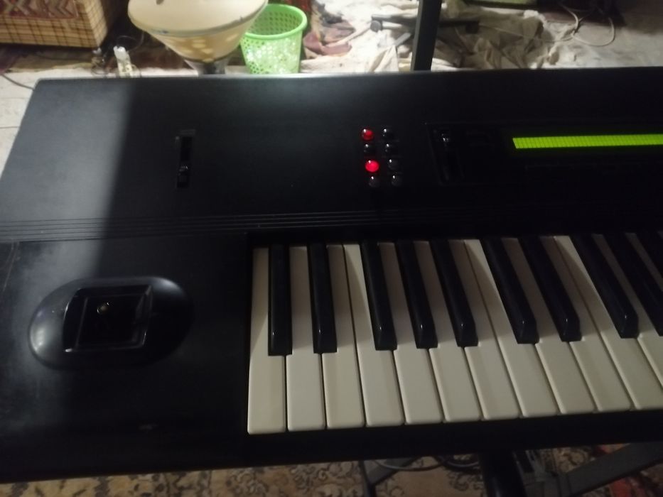 Korg M1 Легенда робочий ще  Vermona Synthesizer mono  легенда