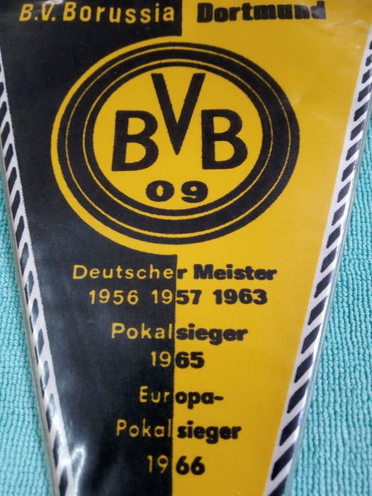 Galhardete antigo do Borussia Dortmund