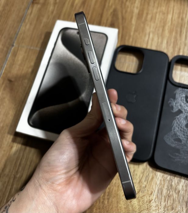 Iphone 15 pro max Titânio