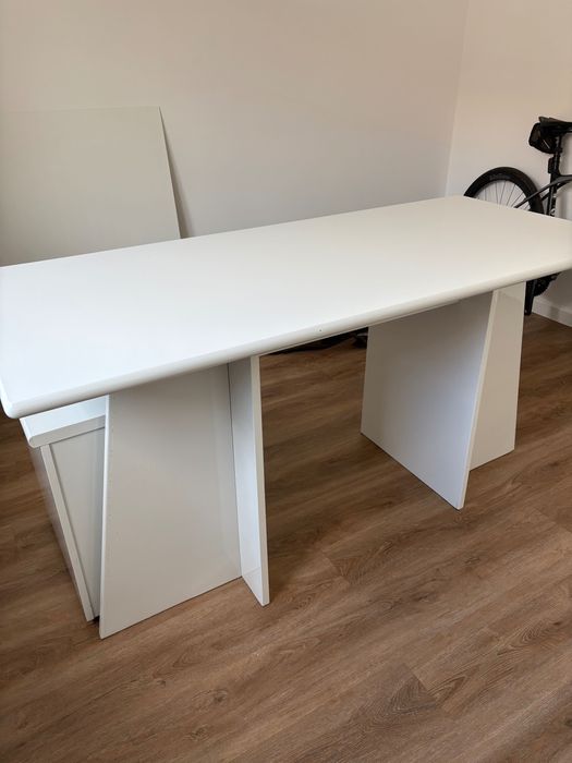 Secretária + bloco 3 gavetas