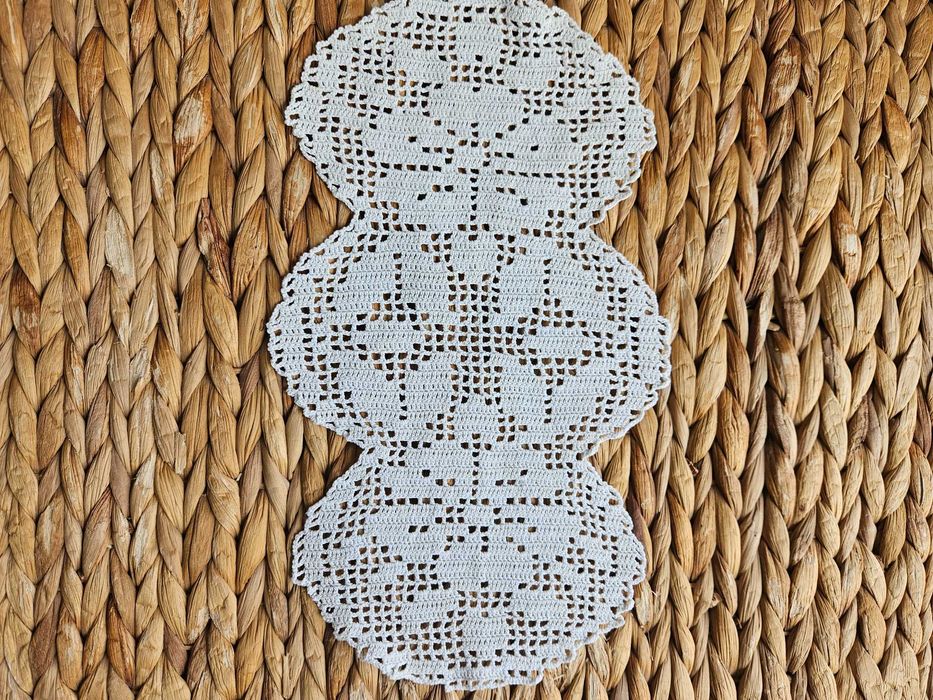 Serwetka owal szydełko -   17/29 cm